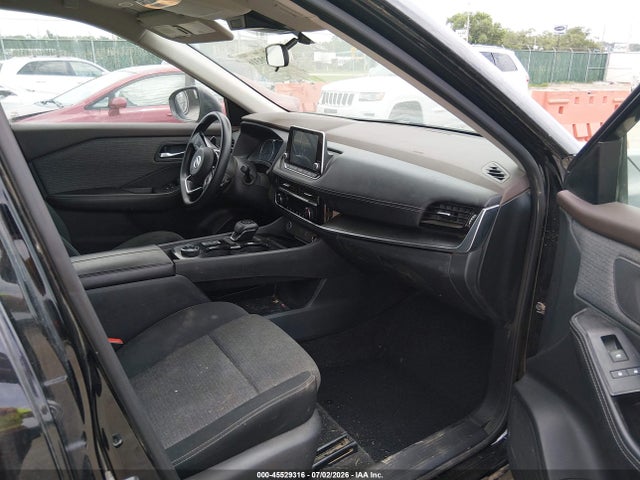 5N1AT3BB4MC786185 Nissan Rogue Sv Intelligent Awd