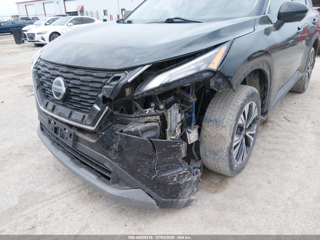 5N1AT3BB4MC786185 Nissan Rogue Sv Intelligent Awd