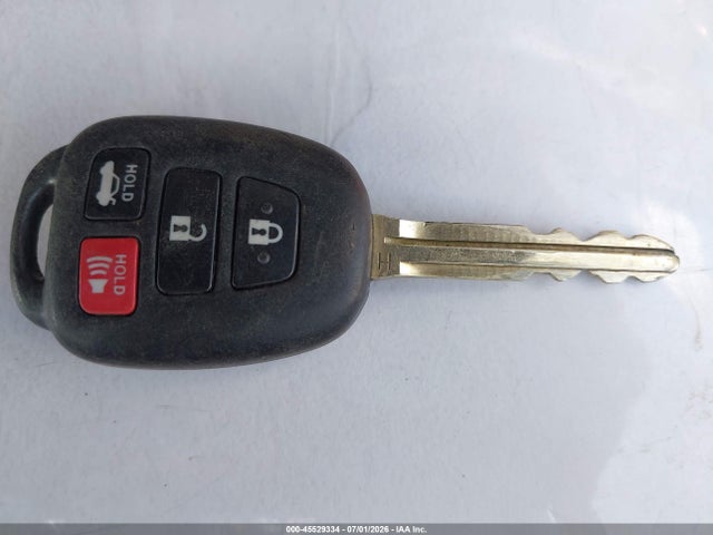 45529334 :رقم المزاد ، 5YFBURHE9FP309062 vin ، 2015 Toyota Corolla S Plus مزاد بيع