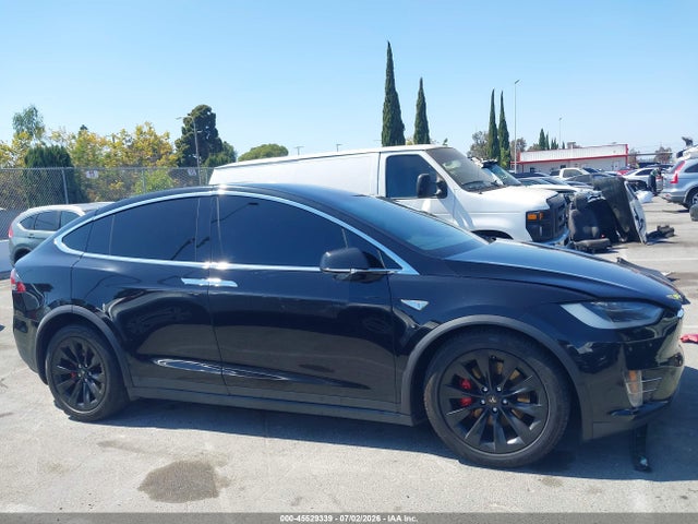 Tesla Model X 75d/p100d/p90d 2016 5YJXCBE46GF000206 Image 11