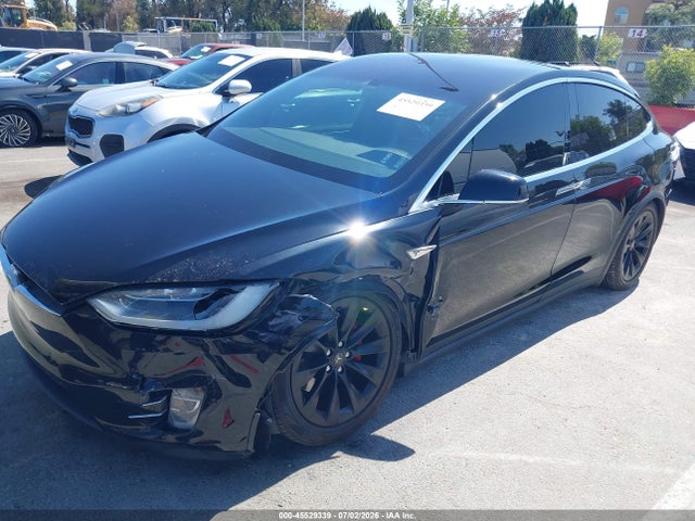 Tesla Model X 75d/p100d/p90d 2016 5YJXCBE46GF000206 Image 2