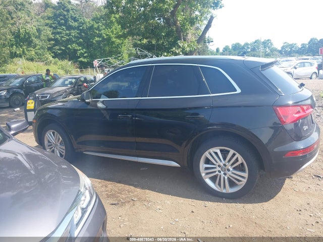 45529343 :رقم المزاد ، WA1BNAFY2J2234475 vin ، 2018 Audi Q5 2.0t Premium/2.0t Tech Premium مزاد بيع