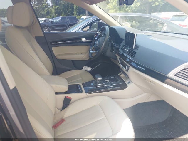 45529343 :رقم المزاد ، WA1BNAFY2J2234475 vin ، 2018 Audi Q5 2.0t Premium/2.0t Tech Premium مزاد بيع