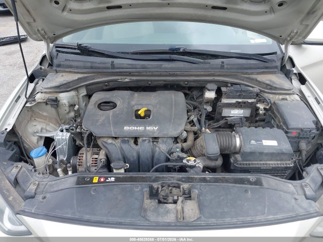 Hyundai ELANTRA SE 2017 5NPD74LF8HH201714 Image 10