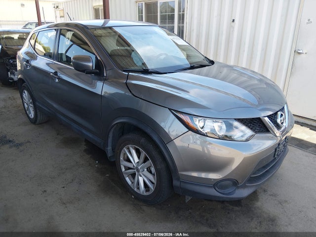 Nissan Rogue Sport S 2017 JN1BJ1CP1HW009550 головне зображення