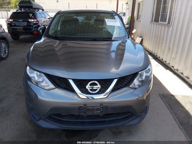 JN1BJ1CP1HW009550 Nissan Rogue Sport S