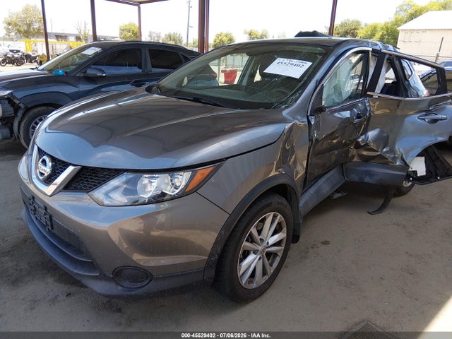 JN1BJ1CP1HW009550 Nissan Rogue Sport S