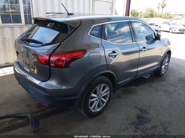 JN1BJ1CP1HW009550 Nissan Rogue Sport S