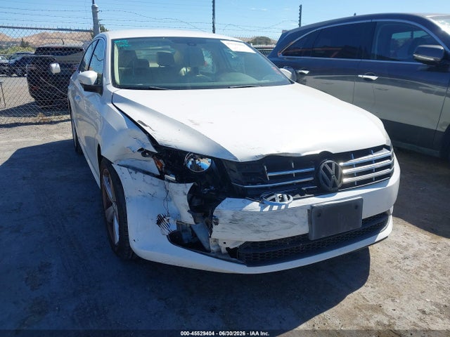 Продажа на аукционе авто 2013 Volkswagen Passat 2.0l Tdi Se, vin: 1VWBN7A36DC136663, номер лота: 45529404