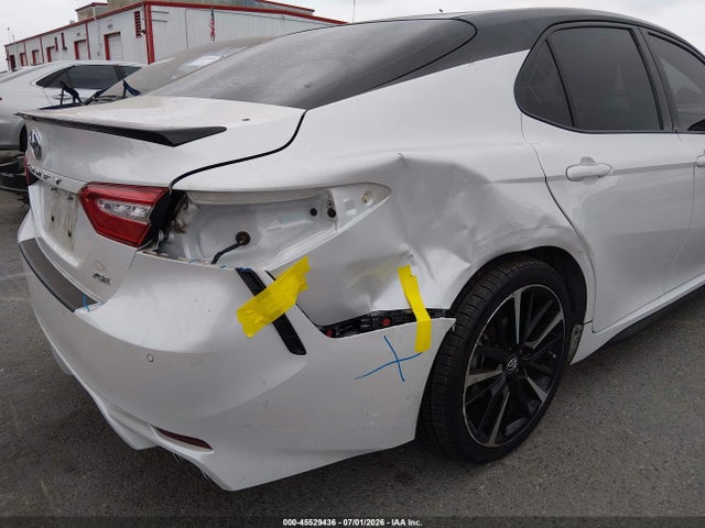 4T1B61HK2JU110721 Toyota CAMRY XSE