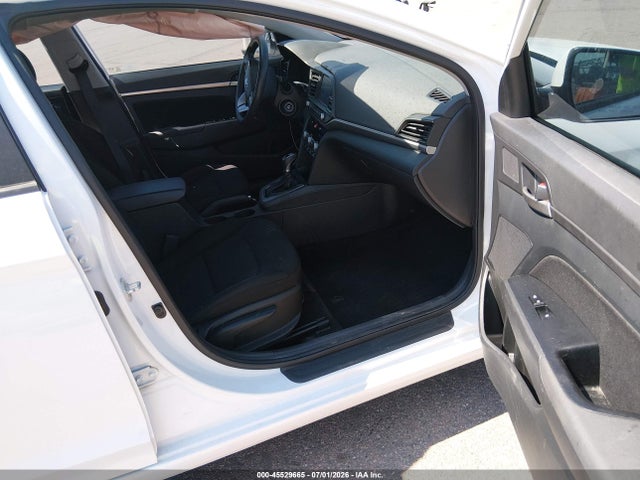 Продажа на аукционе авто 2020 Hyundai Elantra Sel, vin: 5NPD84LF1LH512939, номер лота: 45529665