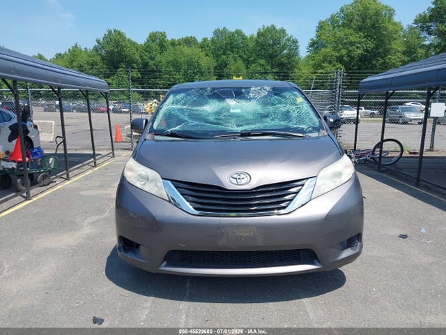 45529680 :رقم المزاد ، 5TDKK3DC2CS184416 vin ، 2012 Toyota Sienna Le V6 8 Passenger مزاد بيع