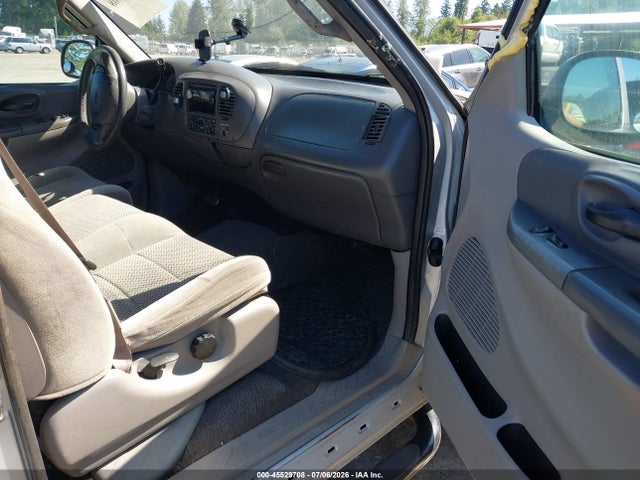 2001 Ford F-150 Xl/xlt მანქანა იყიდება აუქციონზე, vin: 1FTZX17221NB62331, აუქციონის ნომერი: 45529708