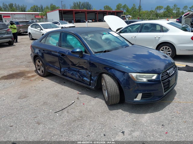 2018 Audi A3 2.0t Premium/2.0t Tech Premium მანქანა იყიდება აუქციონზე, vin: WAUB8GFF1J1039422, აუქციონის ნომერი: 45529714