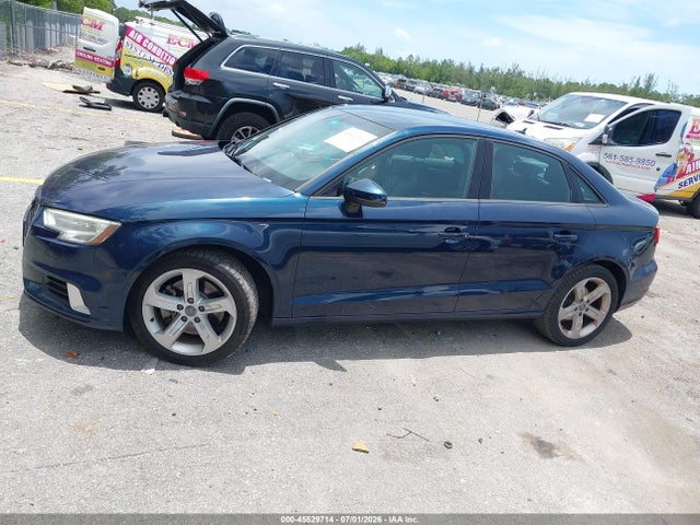 2018 Audi A3 2.0t Premium/2.0t Tech Premium მანქანა იყიდება აუქციონზე, vin: WAUB8GFF1J1039422, აუქციონის ნომერი: 45529714