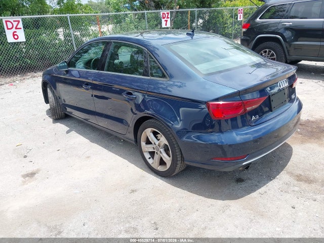 2018 Audi A3 2.0t Premium/2.0t Tech Premium მანქანა იყიდება აუქციონზე, vin: WAUB8GFF1J1039422, აუქციონის ნომერი: 45529714