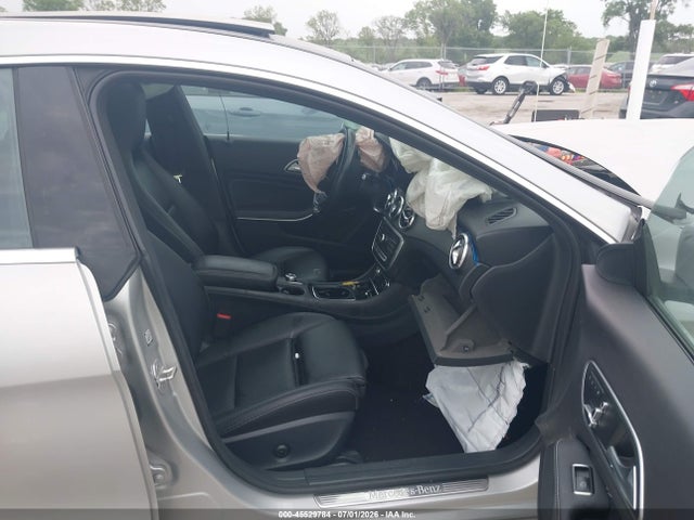 45529784 :رقم المزاد ، WDDSJ4GB9JN514380 vin ، 2018 Mercedes-benz Cla 250 4matic مزاد بيع