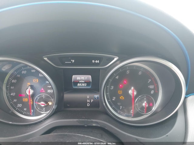 45529784 :رقم المزاد ، WDDSJ4GB9JN514380 vin ، 2018 Mercedes-benz Cla 250 4matic مزاد بيع