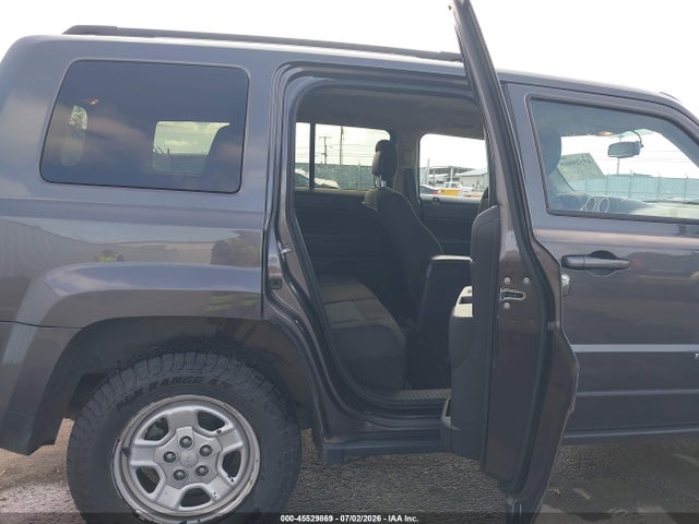 1C4NJRBB9GD757164 Jeep Patriot Sport