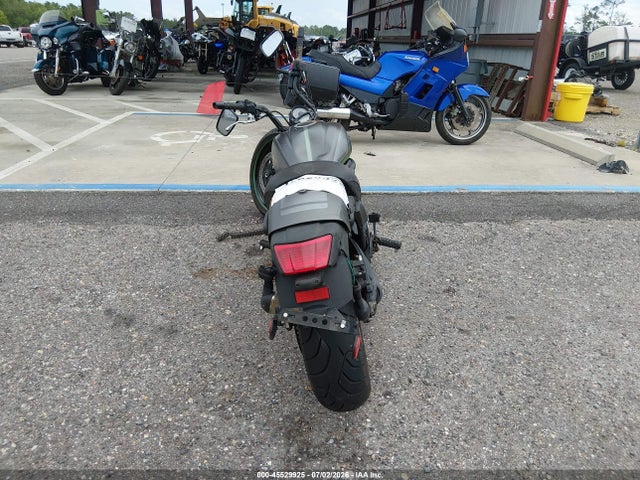 JKAENEC11NDA05990 Kawasaki En650 C