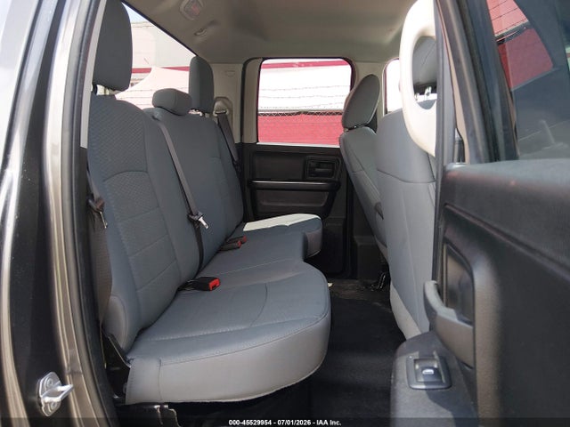 1C6RR6FG0KS635979 RAM 1500 Classic Tradesman 4x2 6&#039;4 Box