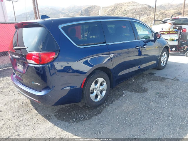 Chrysler Pacifica Hybrid Touring Plus 2017 2C4RC1H75HR765096 Image 4