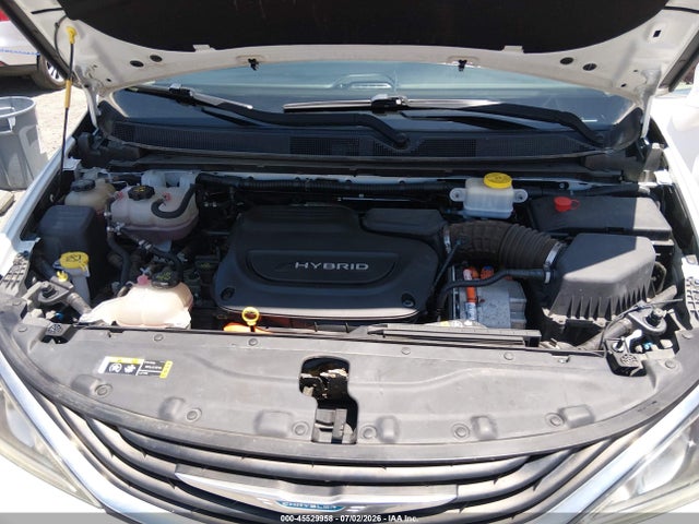 Chrysler Pacifica Hybrid Touring Plus 2017 2C4RC1H71HR797463 Image 10