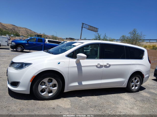 Chrysler Pacifica Hybrid Touring Plus 2017 2C4RC1H71HR797463 Image 18