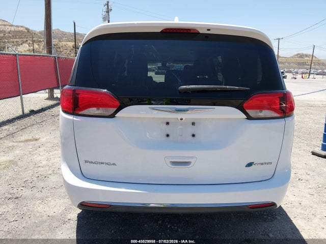 Chrysler Pacifica Hybrid Touring Plus 2017 2C4RC1H71HR797463 Image 20