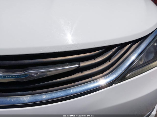 Chrysler Pacifica Hybrid Touring Plus 2017 2C4RC1H71HR797463 Image 13