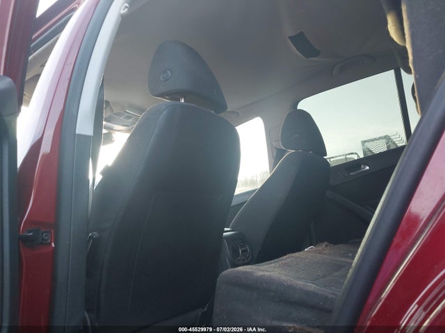 Продажа на аукционе авто 2011 Volkswagen Tiguan S, vin: WVGAV7AX4BW001531, номер лота: 45529979