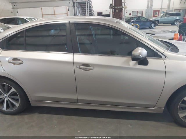 4S3BNAK67H3058697 Subaru Legacy 2.5i Limited