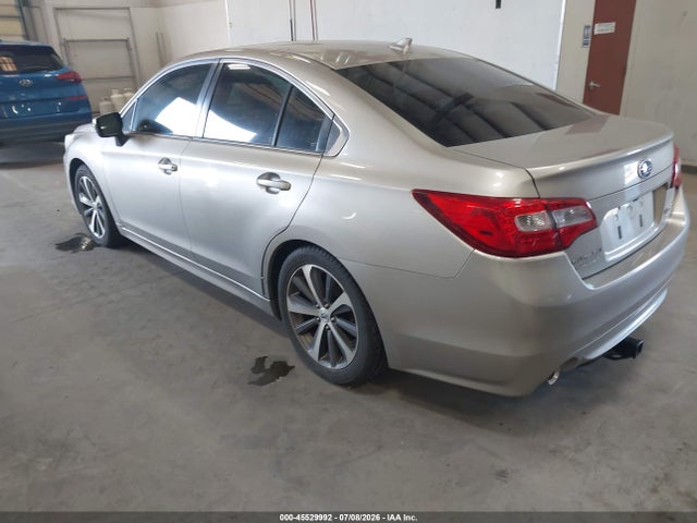 4S3BNAK67H3058697 Subaru Legacy 2.5i Limited