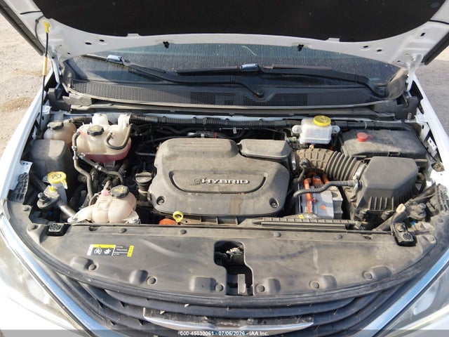 Chrysler Pacifica Hybrid Touring Plus 2019 2C4RC1H76KR508777 Image 10
