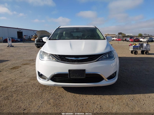 Chrysler Pacifica Hybrid Touring Plus 2019 2C4RC1H76KR508777 Image 13