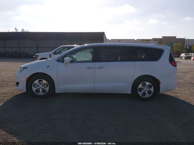 Chrysler Pacifica Hybrid Touring Plus 2019 2C4RC1H76KR508777 Image 15
