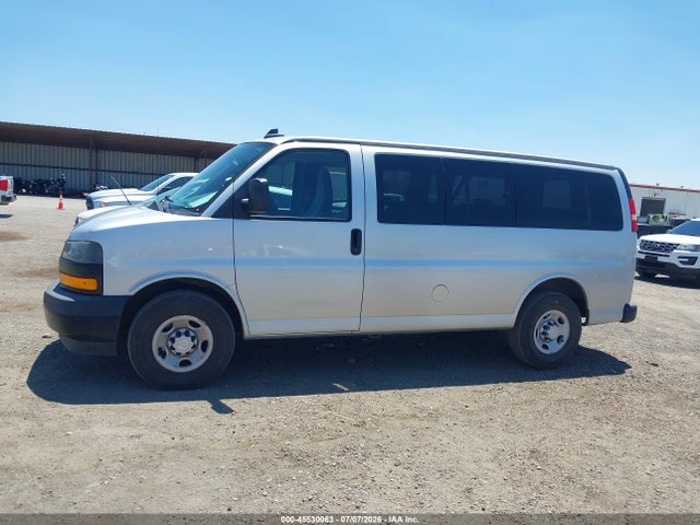 Chevrolet Express 2500 Ls 2019 1GAWGEFG1K1287880 Image 16
