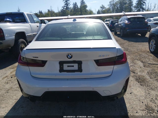 Продажа на аукционе авто 2024 Bmw 330i Xdrive, vin: 3MW89FF00R8E06542, номер лота: 45530123