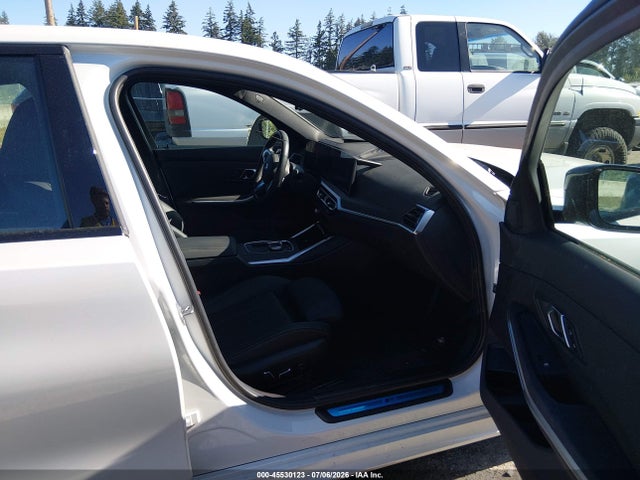 Продажа на аукционе авто 2024 Bmw 330i Xdrive, vin: 3MW89FF00R8E06542, номер лота: 45530123