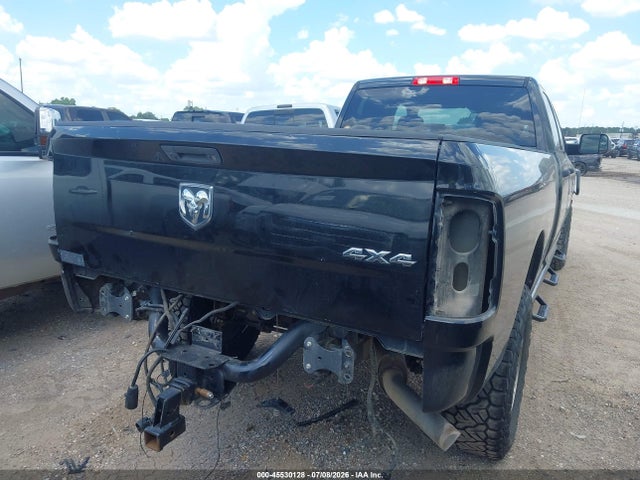 45530128 :رقم المزاد ، 3C6UR5HJ9JG192279 vin ، 2018 Ram 2500 Tradesman  4x4 8' Box مزاد بيع