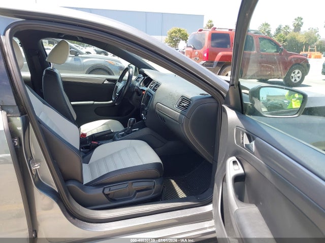 45530139 :رقم المزاد ، 3VWD17AJ6GM418548 vin ، 2016 Volkswagen Jetta 1.8t Sport مزاد بيع