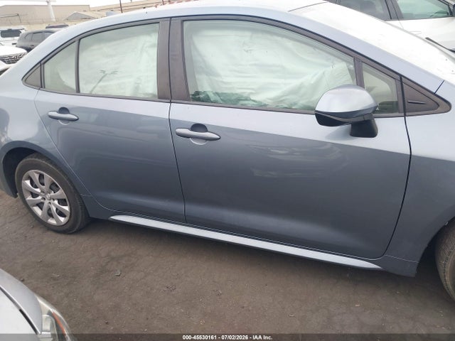 Toyota COROLLA LE 2022 JTDEPMAE1NJ231624 Image 13
