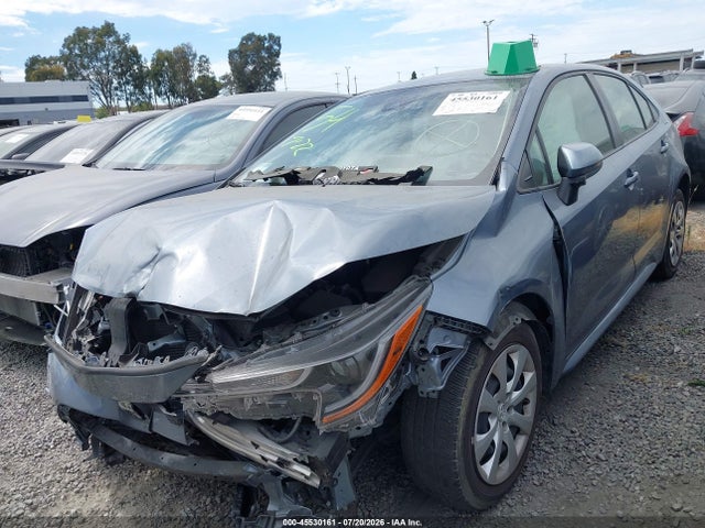 Toyota COROLLA LE 2022 JTDEPMAE1NJ231624 Image 2