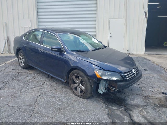 2013 Volkswagen Passat 2.5l Se მანქანა იყიდება აუქციონზე, vin: 1VWBP7A34DC131181, აუქციონის ნომერი: 45530209