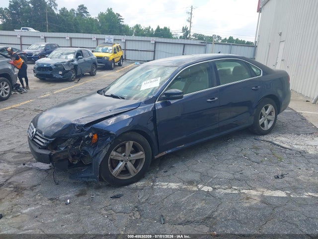 2013 Volkswagen Passat 2.5l Se მანქანა იყიდება აუქციონზე, vin: 1VWBP7A34DC131181, აუქციონის ნომერი: 45530209