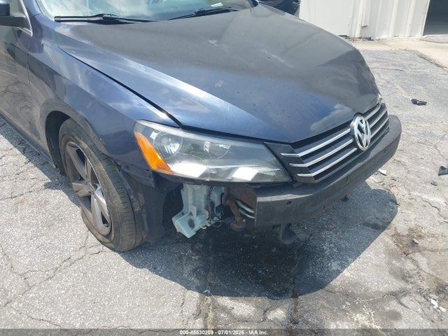 2013 Volkswagen Passat 2.5l Se მანქანა იყიდება აუქციონზე, vin: 1VWBP7A34DC131181, აუქციონის ნომერი: 45530209