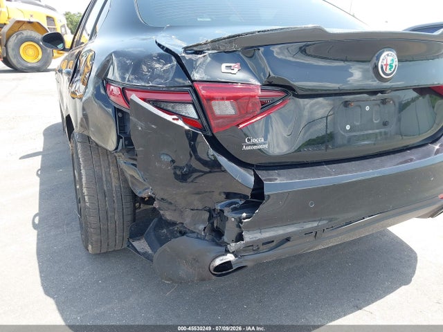 2021 Alfa Romeo Giulia Awd მანქანა იყიდება აუქციონზე, vin: ZARFANAN8M7648607, აუქციონის ნომერი: 45530249