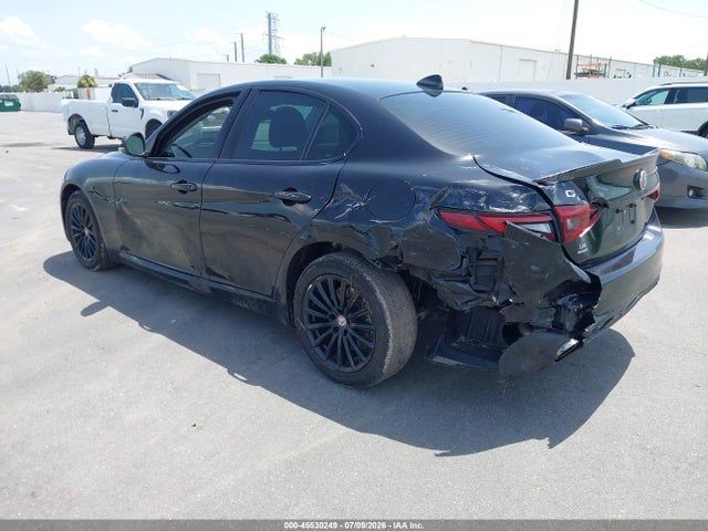 2021 Alfa Romeo Giulia Awd მანქანა იყიდება აუქციონზე, vin: ZARFANAN8M7648607, აუქციონის ნომერი: 45530249