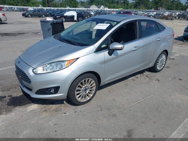 Ford Fiesta Titanium 2014 3FADP4CJ0EM219527 Image 2