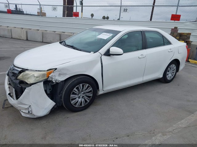 Toyota CAMRY LE 2014 4T4BF1FK4ER399602 Image 2